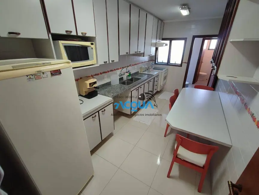 Foto 6 de Apartamento com 3 quartos à venda, 110m2 em Guaruja - SP