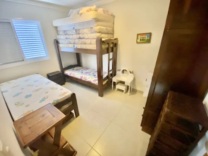 Foto 7 de Apartamento com 3 quartos para alugar, 118m2 em Guaruja - SP