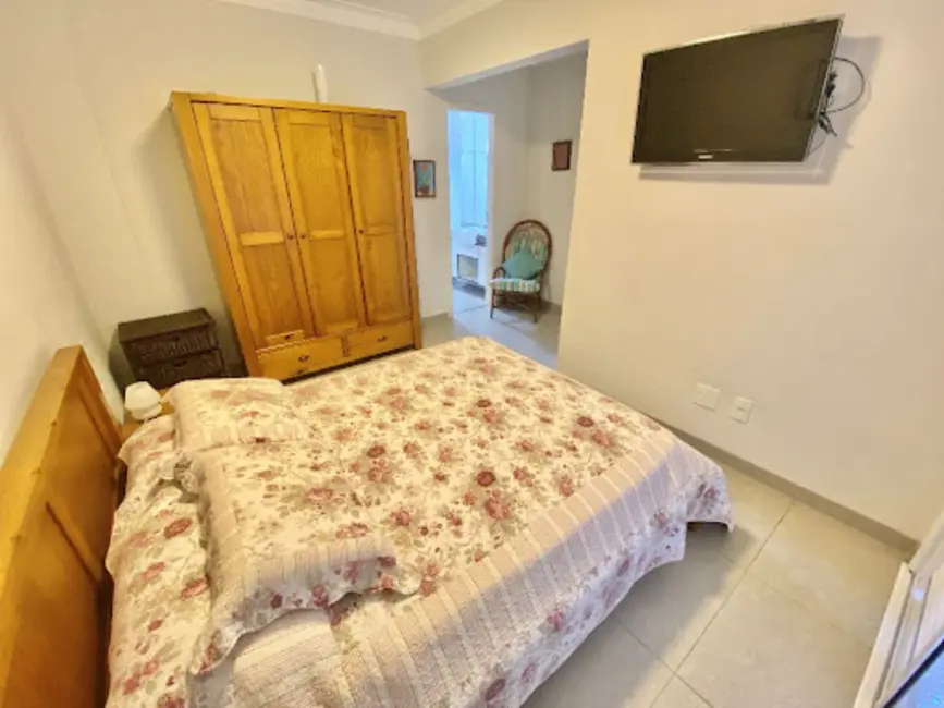 Foto 6 de Apartamento com 3 quartos para alugar, 118m2 em Guaruja - SP