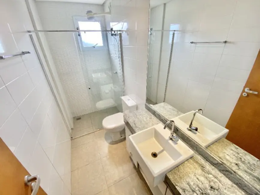 Foto 9 de Apartamento com 3 quartos para alugar, 118m2 em Guaruja - SP