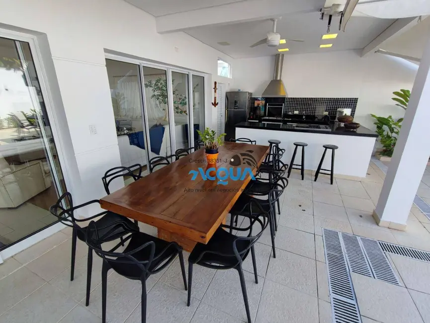 Casa de Condomínio com 6 quartos à venda, 525m2 em Jardim Acapulco, Guaruja - SP - imagem 6 Foto 6 de Casa de Condomínio com 6 quartos à venda, 525m2 em Jardim Acapulco, Guaruja - SP