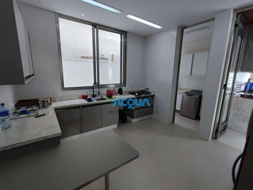 Casa de Condomínio com 5 quartos à venda, 525m2 em Acapulco, Guaruja - SP - imagem 8 Foto 8 de Casa de Condomínio com 5 quartos à venda, 525m2 em Acapulco, Guaruja - SP