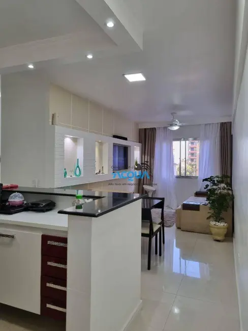 Foto 1 de Apartamento com 2 quartos à venda, 70m2 em Guaruja - SP