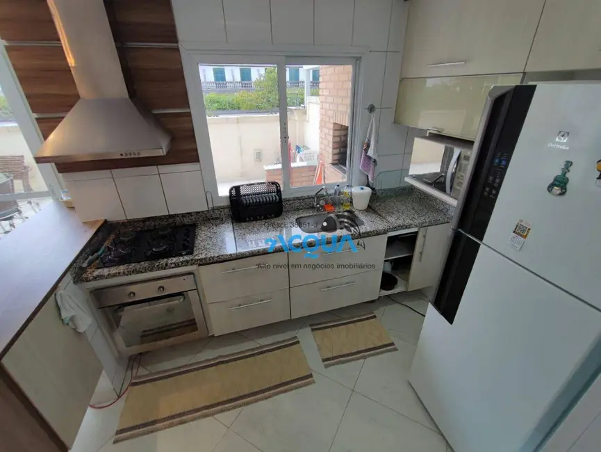 Sobrado com 5 quartos à venda, 170m2 em Guaruja - SP - imagem 6 Foto 6 de Sobrado com 5 quartos à venda, 170m2 em Guaruja - SP