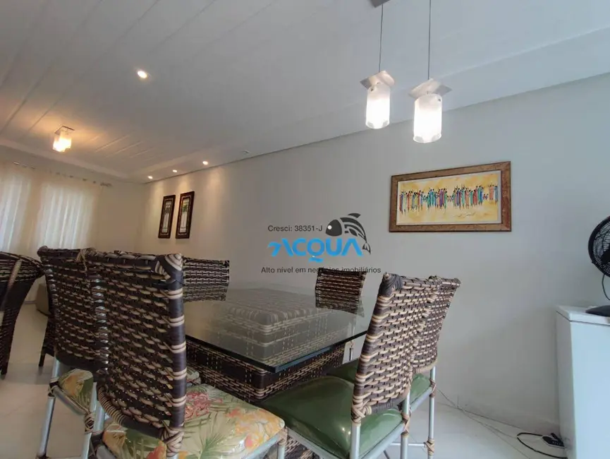 Sobrado com 5 quartos à venda, 170m2 em Guaruja - SP - imagem 4 Foto 4 de Sobrado com 5 quartos à venda, 170m2 em Guaruja - SP