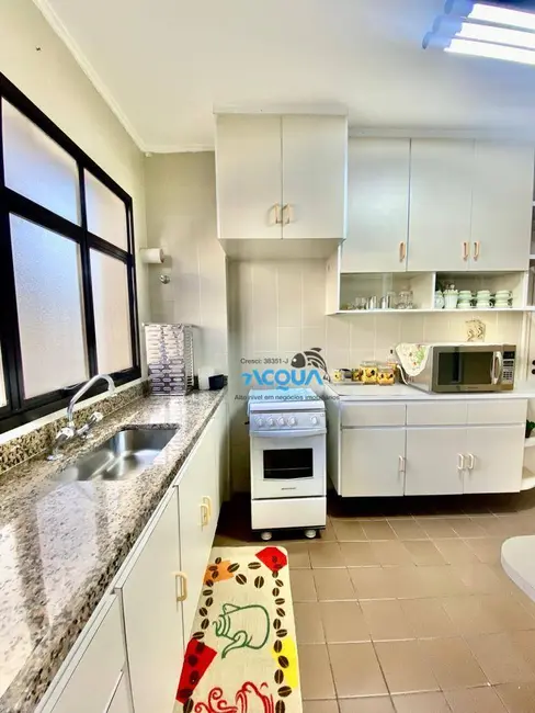 Apartamento com 3 quartos à venda, 160m2 em Guaruja - SP - imagem 3 Foto 3 de Apartamento com 3 quartos à venda, 160m2 em Guaruja - SP