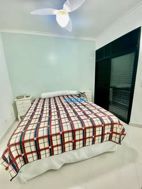 Foto 7 de Apartamento com 4 quartos à venda, 105m2 em Guaruja - SP