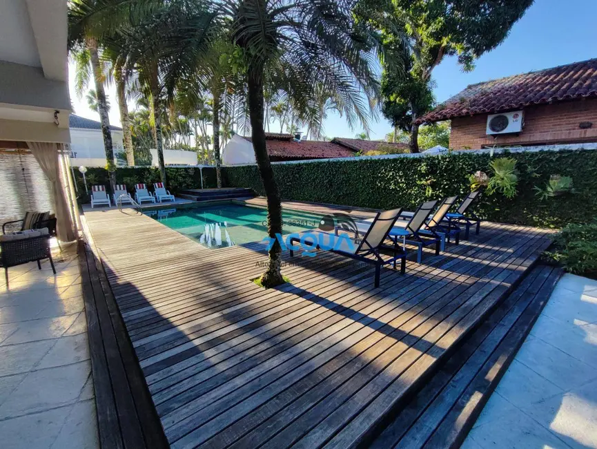 Casa de Condomínio com 9 quartos à venda, 2000m2 em Jardim Acapulco, Guaruja - SP - imagem 6 Foto 6 de Casa de Condomínio com 9 quartos à venda, 2000m2 em Jardim Acapulco, Guaruja - SP