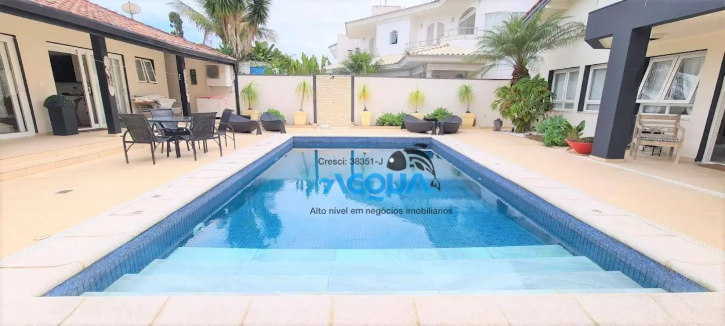 Sobrado com 4 quartos à venda, 580m2 em Jardim Acapulco, Guaruja - SP - imagem 3 Foto 3 de Sobrado com 4 quartos à venda, 580m2 em Jardim Acapulco, Guaruja - SP