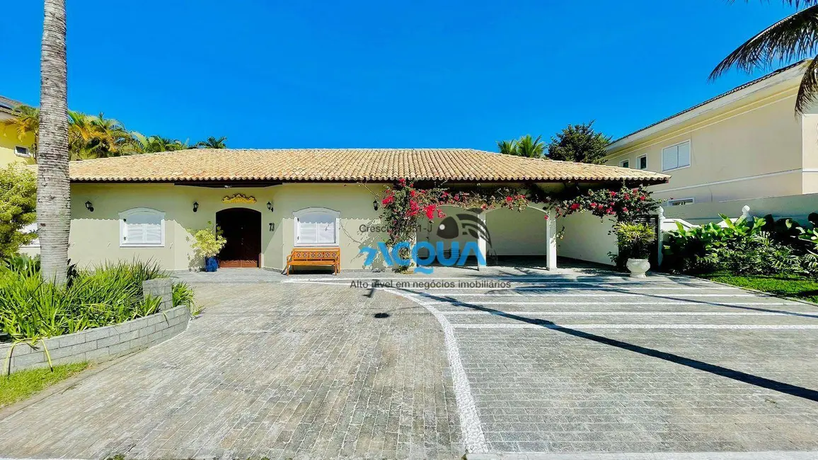 Casa de Condomínio com 5 quartos à venda, 1120m2 em Jardim Acapulco, Guaruja - SP - imagem 2 Foto 2 de Casa de Condomínio com 5 quartos à venda, 1120m2 em Jardim Acapulco, Guaruja - SP