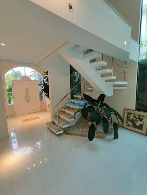 Casa de Condomínio com 4 quartos à venda, 525m2 em Jardim Acapulco, Guaruja - SP - imagem 4 Foto 4 de Casa de Condomínio com 4 quartos à venda, 525m2 em Jardim Acapulco, Guaruja - SP