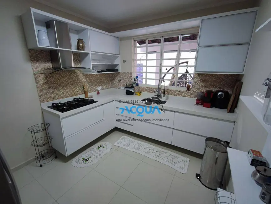 Casa de Condomínio com 4 quartos à venda, 525m2 em Jardim Acapulco, Guaruja - SP - imagem 6 Foto 6 de Casa de Condomínio com 4 quartos à venda, 525m2 em Jardim Acapulco, Guaruja - SP