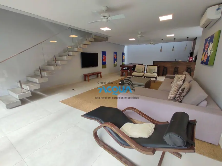 Casa de Condomínio com 6 quartos à venda, 525m2 em Jardim Acapulco, Guaruja - SP - imagem 3 Foto 3 de Casa de Condomínio com 6 quartos à venda, 525m2 em Jardim Acapulco, Guaruja - SP