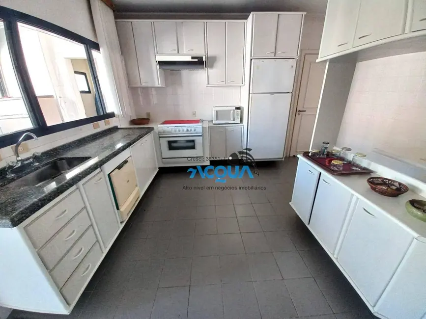 Apartamento com 3 quartos à venda, 200m2 em Barra Funda, Guaruja - SP - imagem 3 Foto 3 de Apartamento com 3 quartos à venda, 200m2 em Barra Funda, Guaruja - SP