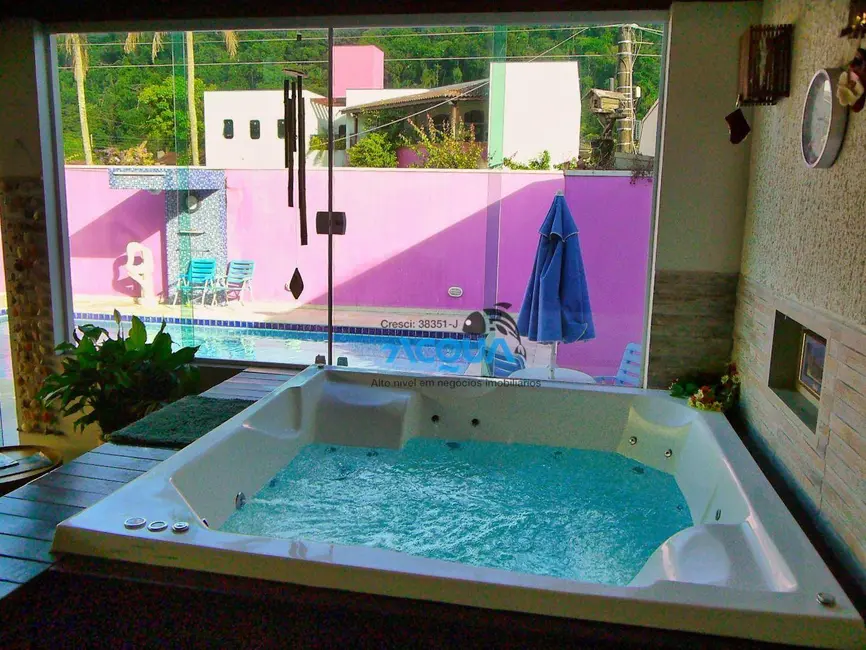 Casa de Condomínio com 6 quartos à venda, 500m2 em Balneario Praia do Perequê, Guaruja - SP - imagem 3 Foto 3 de Casa de Condomínio com 6 quartos à venda, 500m2 em Balneario Praia do Perequê, Guaruja - SP