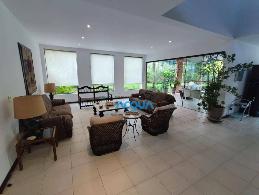 Foto 2 de Casa de Condomínio com 6 quartos à venda, 1050m2 em Acapulco, Guaruja - SP