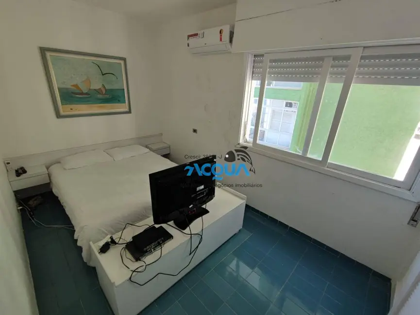 Foto 8 de Apartamento com 3 quartos à venda, 202m2 em Guaruja - SP