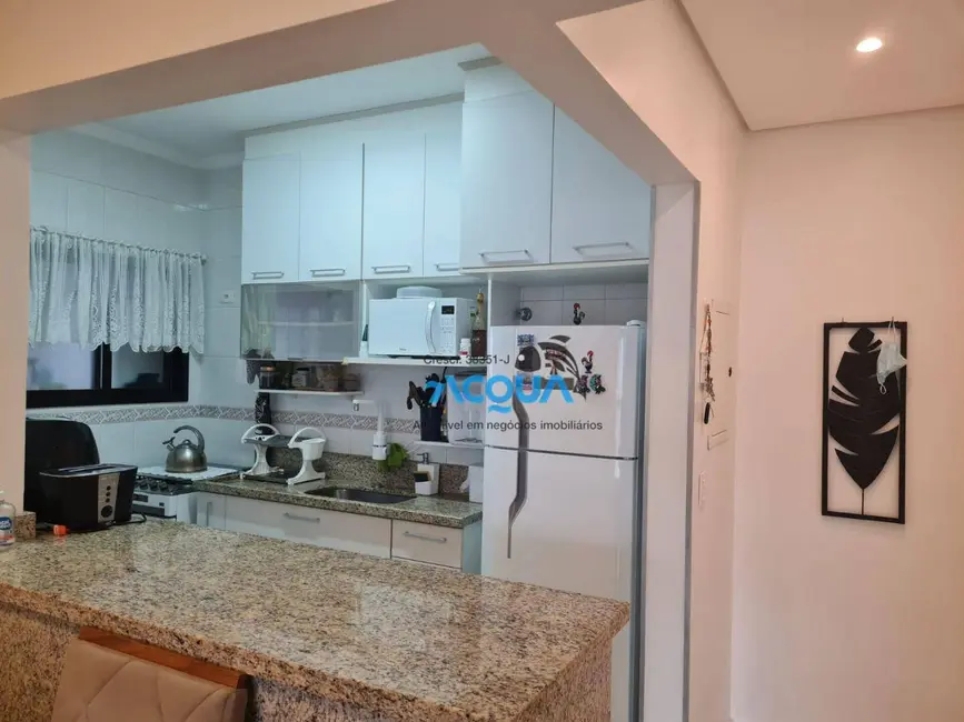 Foto 2 de Apartamento com 2 quartos à venda, 81m2 em Jardim Las Palmas, Guaruja - SP