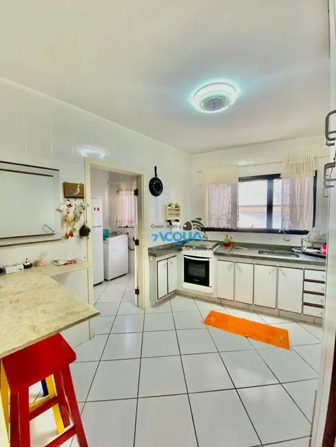 Apartamento com 4 quartos à venda, 160m2 em Vila Alzira, Guaruja - SP - imagem 4 Foto 4 de Apartamento com 4 quartos à venda, 160m2 em Vila Alzira, Guaruja - SP