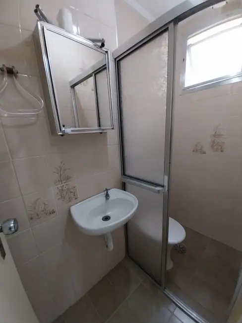 Foto 8 de Apartamento com 3 quartos à venda, 95m2 em Jardim Las Palmas, Guaruja - SP