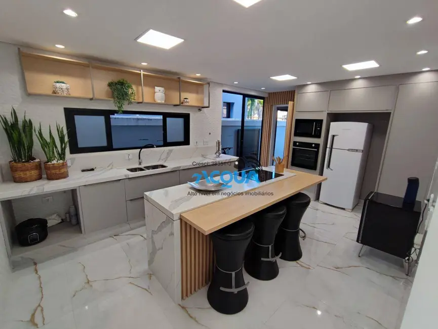 Casa de Condomínio com 5 quartos à venda, 525m2 em Acapulco, Guaruja - SP - imagem 6 Foto 6 de Casa de Condomínio com 5 quartos à venda, 525m2 em Acapulco, Guaruja - SP