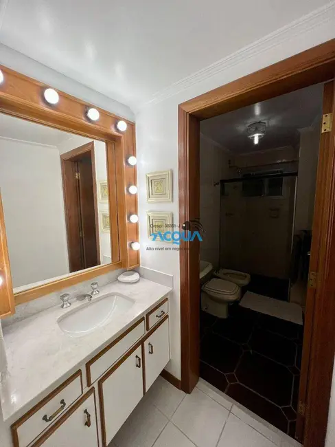 Foto 8 de Apartamento com 3 quartos à venda, 160m2 em Guaruja - SP