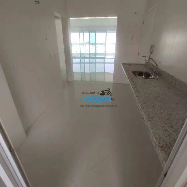 Foto 4 de Apartamento com 3 quartos à venda, 150m2 em Guaruja - SP