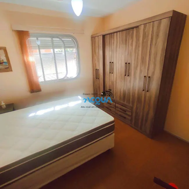 Foto 4 de Apartamento com 2 quartos à venda, 71m2 em Jardim Três Marias, Guaruja - SP