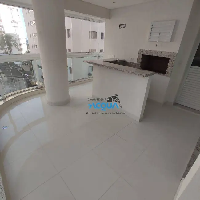 Apartamento com 3 quartos à venda, 176m2 em Guaruja - SP - imagem 4 Foto 4 de Apartamento com 3 quartos à venda, 176m2 em Guaruja - SP