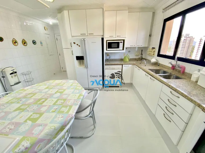 Apartamento com 3 quartos à venda, 170m2 em Guaruja - SP - imagem 4 Foto 4 de Apartamento com 3 quartos à venda, 170m2 em Guaruja - SP
