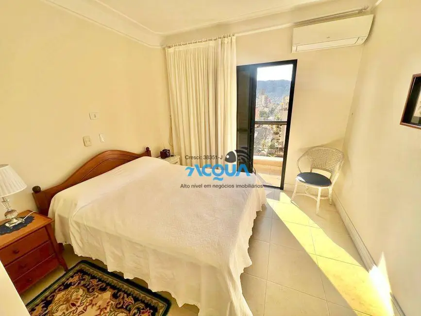 Apartamento com 3 quartos à venda, 170m2 em Guaruja - SP - imagem 6 Foto 6 de Apartamento com 3 quartos à venda, 170m2 em Guaruja - SP