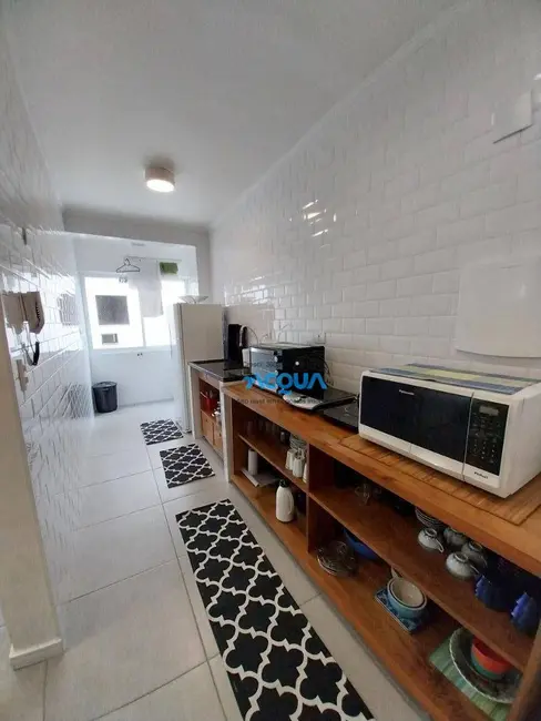 Apartamento com 1 quarto à venda, 50m2 em Barra Funda, Guaruja - SP - imagem 3 Foto 3 de Apartamento com 1 quarto à venda, 50m2 em Barra Funda, Guaruja - SP