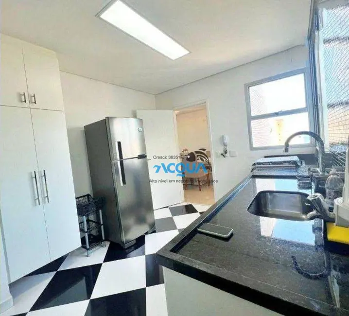 Cobertura com 4 quartos à venda, 220m2 em Barra Funda, Guaruja - SP - imagem 6 Foto 6 de Cobertura com 4 quartos à venda, 220m2 em Barra Funda, Guaruja - SP