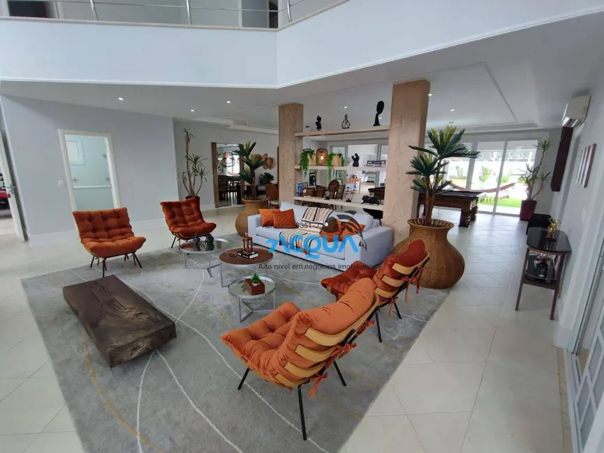 Casa de Condomínio com 6 quartos à venda, 1000m2 em Acapulco, Guaruja - SP - imagem 2 Foto 2 de Casa de Condomínio com 6 quartos à venda, 1000m2 em Acapulco, Guaruja - SP