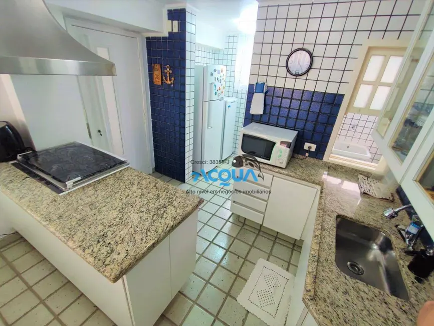 Foto 7 de Apartamento com 3 quartos à venda, 130m2 em Guaruja - SP