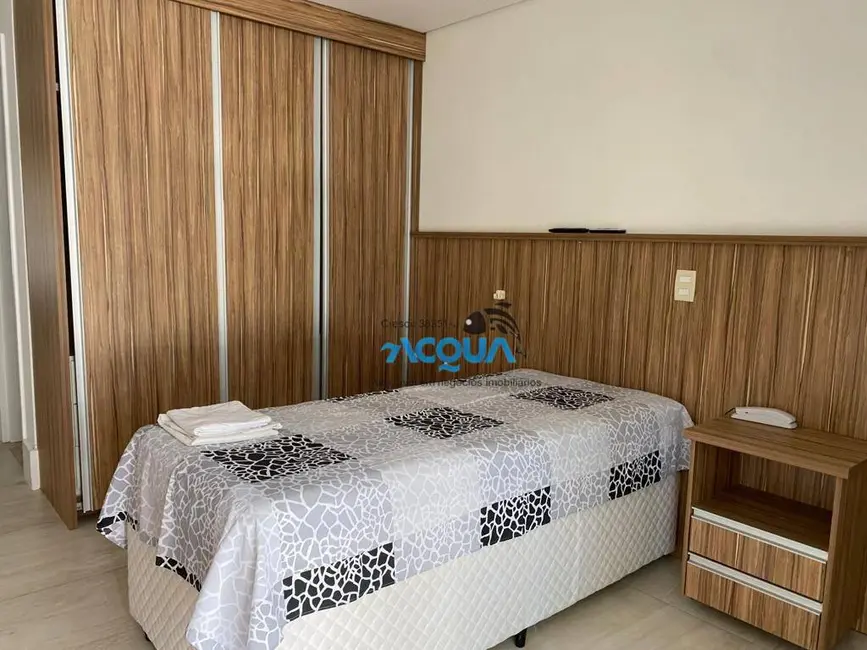 Sobrado com 5 quartos à venda, 232m2 em Balneário Praia do Pernambuco, Guaruja - SP - imagem 9 Foto 9 de Sobrado com 5 quartos à venda, 232m2 em Balneário Praia do Pernambuco, Guaruja - SP