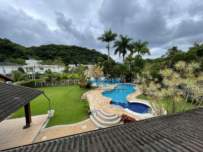 Sobrado com 5 quartos à venda, 1100m2 em Guaruja - SP - imagem 5 Foto 5 de Sobrado com 5 quartos à venda, 1100m2 em Guaruja - SP