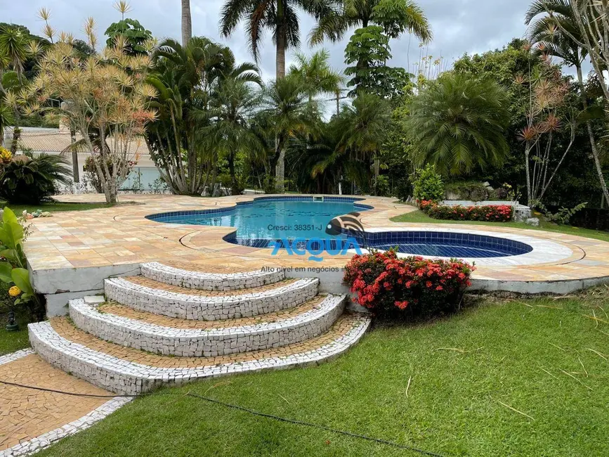 Sobrado com 5 quartos à venda, 1100m2 em Guaruja - SP - imagem 2 Foto 2 de Sobrado com 5 quartos à venda, 1100m2 em Guaruja - SP