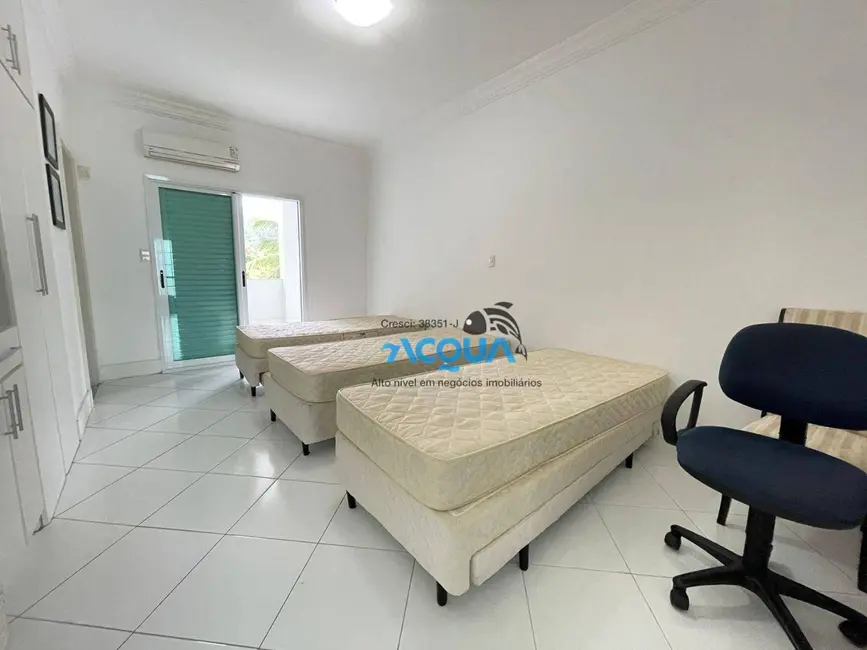 Sobrado com 5 quartos à venda, 589m2 em Guaruja - SP - imagem 9 Foto 9 de Sobrado com 5 quartos à venda, 589m2 em Guaruja - SP