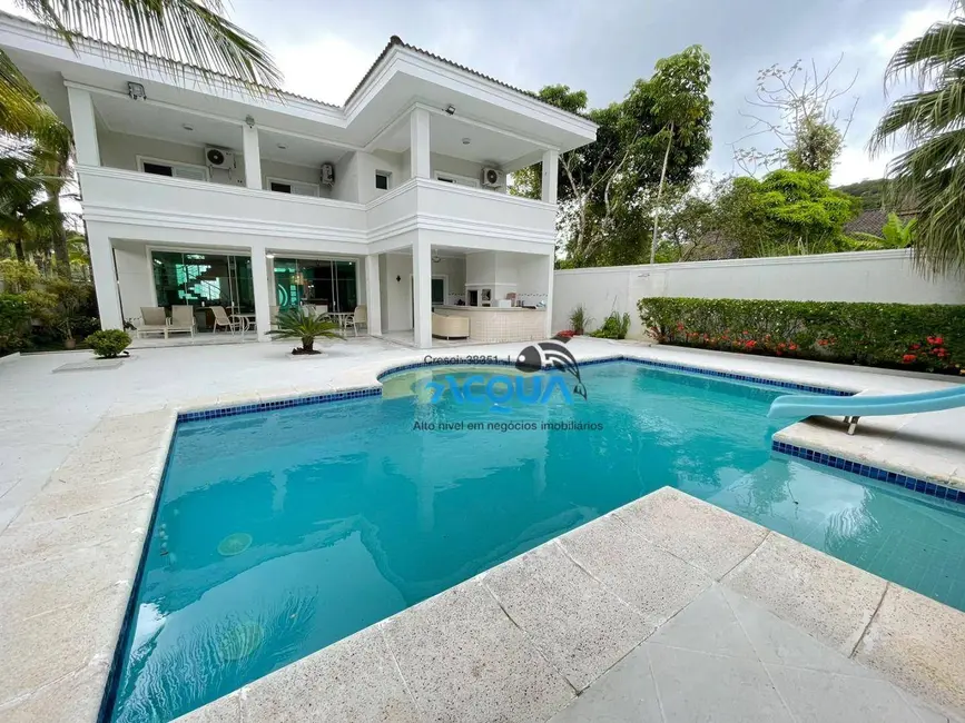 Sobrado com 5 quartos à venda, 589m2 em Guaruja - SP - imagem 3 Foto 3 de Sobrado com 5 quartos à venda, 589m2 em Guaruja - SP