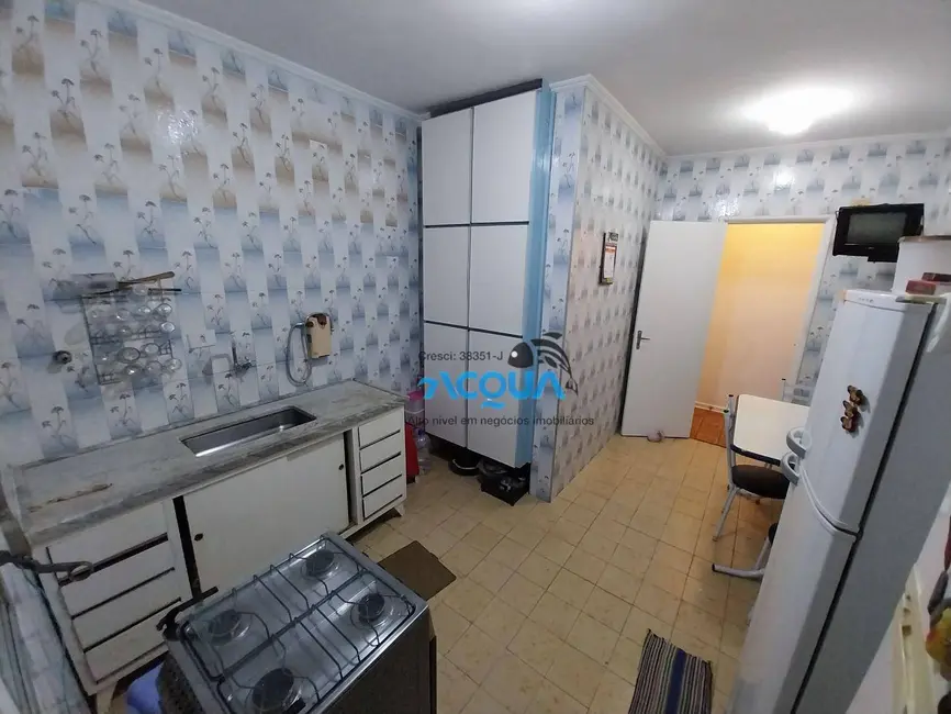 Foto 3 de Apartamento com 2 quartos à venda, 70m2 em Jardim Las Palmas, Guaruja - SP