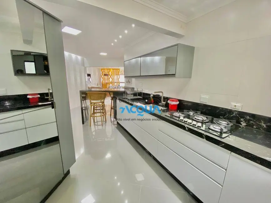 Apartamento com 3 quartos à venda, 156m2 em Jardim Astúrias, Guaruja - SP - imagem 7 Foto 7 de Apartamento com 3 quartos à venda, 156m2 em Jardim Astúrias, Guaruja - SP