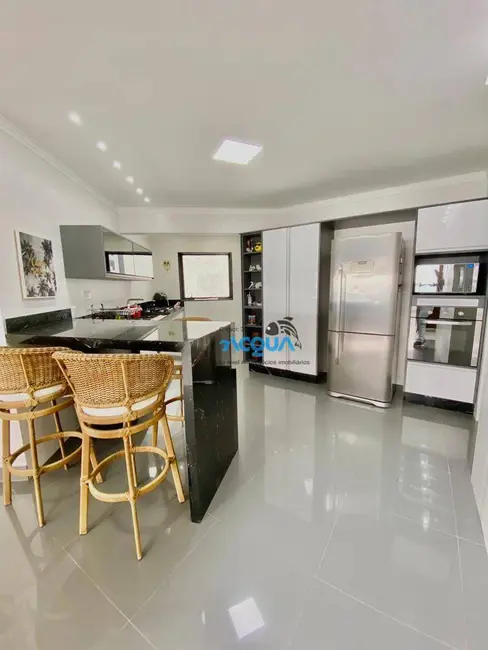 Apartamento com 3 quartos à venda, 156m2 em Jardim Astúrias, Guaruja - SP - imagem 8 Foto 8 de Apartamento com 3 quartos à venda, 156m2 em Jardim Astúrias, Guaruja - SP