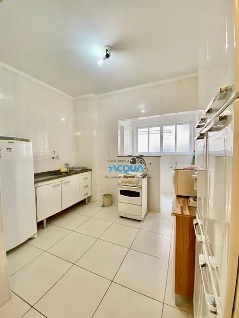 Foto 4 de Apartamento com 2 quartos à venda, 70m2 em Jardim Las Palmas, Guaruja - SP