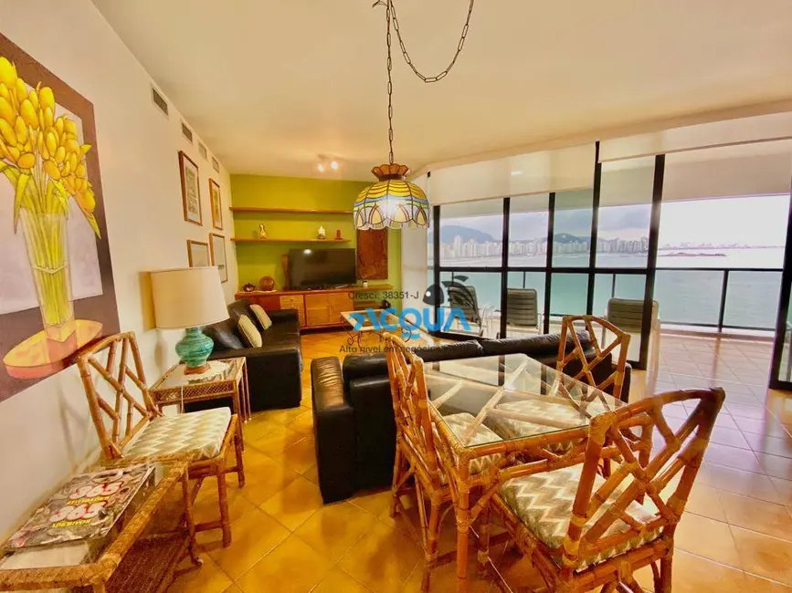 Foto 4 de Apartamento com 3 quartos à venda, 150m2 em Jardim Astúrias, Guaruja - SP