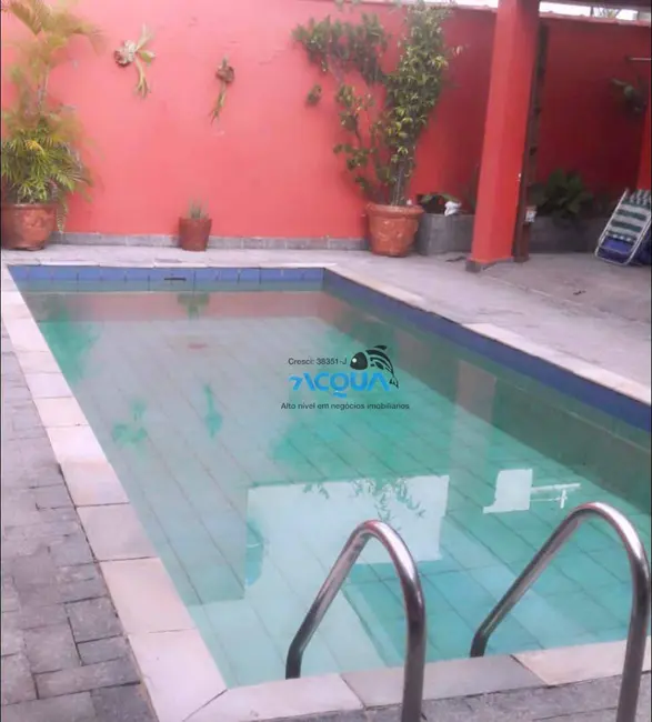 Foto 8 de Casa de Condomínio com 4 quartos à venda, 200m2 em Guaruja - SP