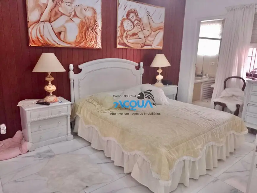 Foto 9 de Casa de Condomínio com 4 quartos à venda, 200m2 em Guaruja - SP