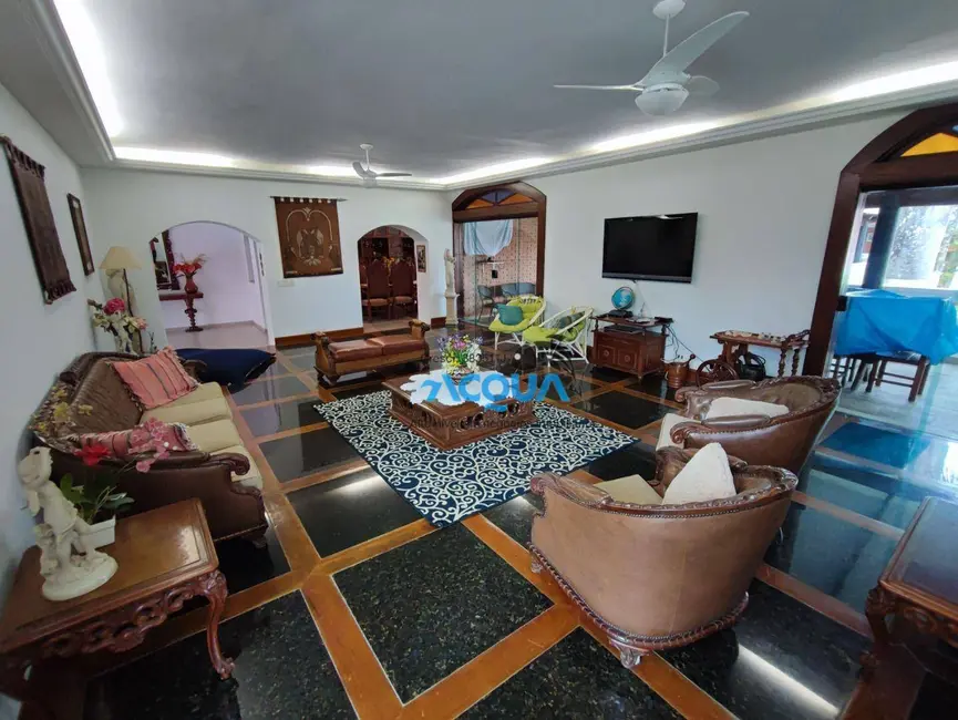 Foto 3 de Casa de Condomínio com 9 quartos à venda, 3000m2 em Jardim Acapulco, Guaruja - SP