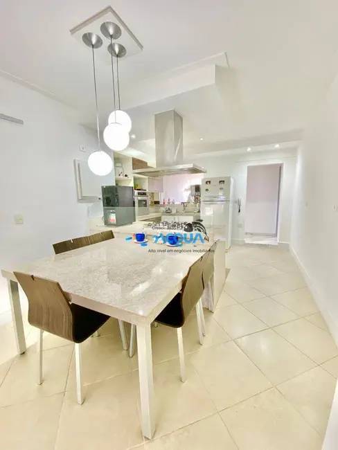 Foto 4 de Apartamento com 3 quartos à venda, 134m2 em Vila Luis Antônio, Guaruja - SP