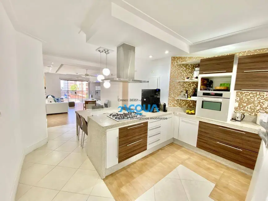 Foto 7 de Apartamento com 3 quartos à venda, 134m2 em Vila Luis Antônio, Guaruja - SP